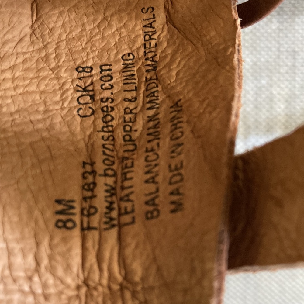 NWT Born Handcrafted leather sandal in brown - Picture 8 of 10